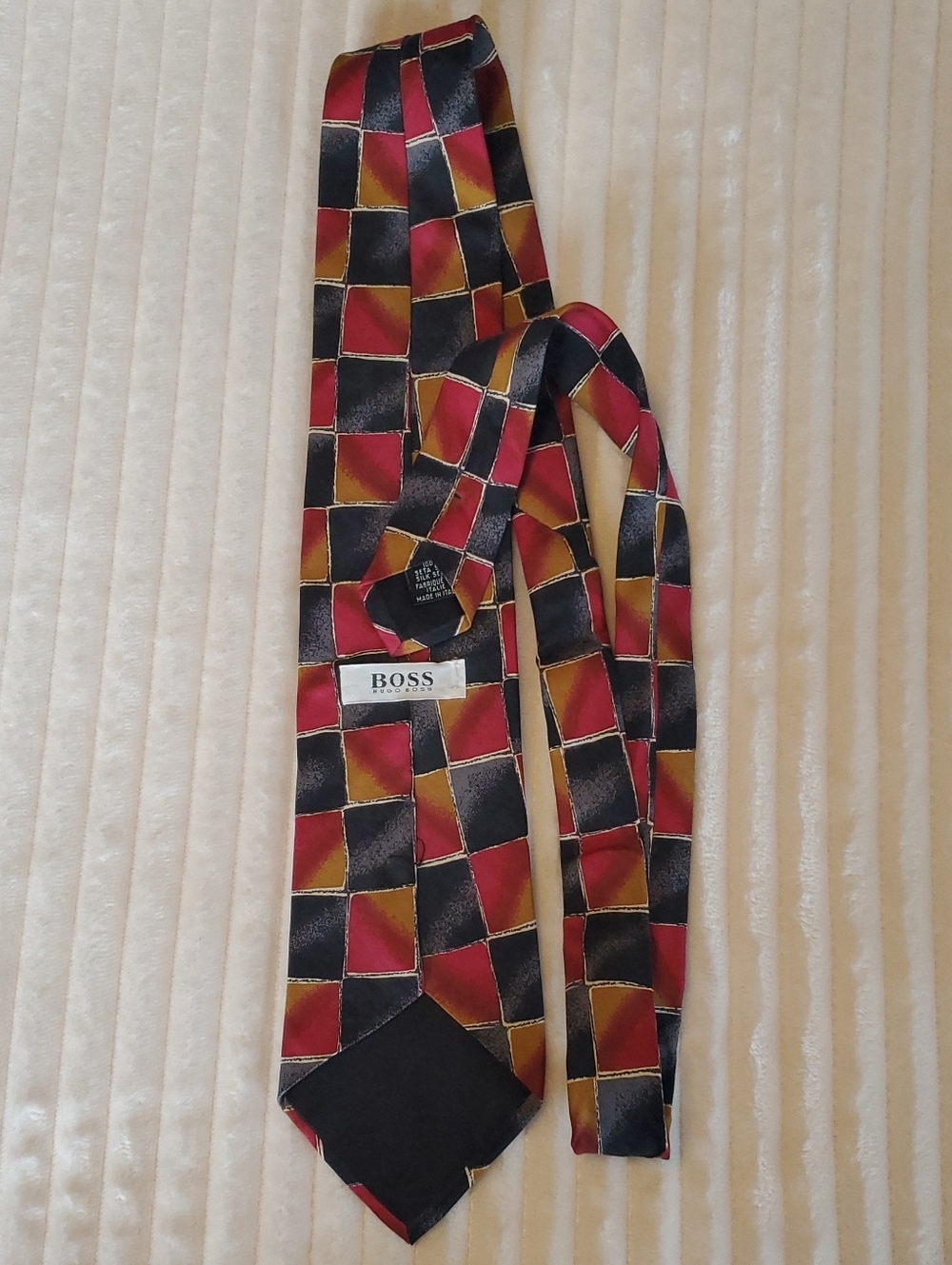 HUGO BOSS TIE, 100% SILK, Made In Italy - Picture 3 of 4
